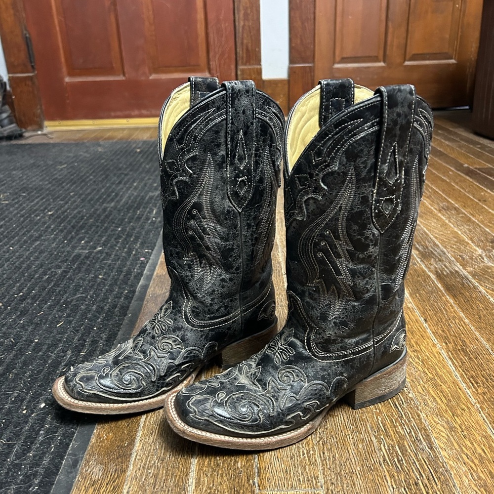 Corral Black Cowgirl Boots